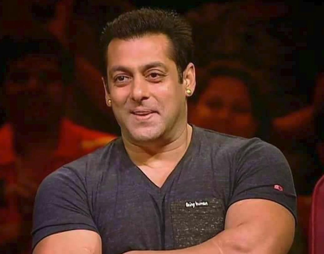 রেস ৩-সলমন খান: চলতি বছর জুনে মুক্তি পাবে রেমো ডি’সুজা পরিচালিত ‘রেস ৩’। এই ছবিতে নেগেটিভ চরিত্রে দেখা যাবে সলমন খানকে।