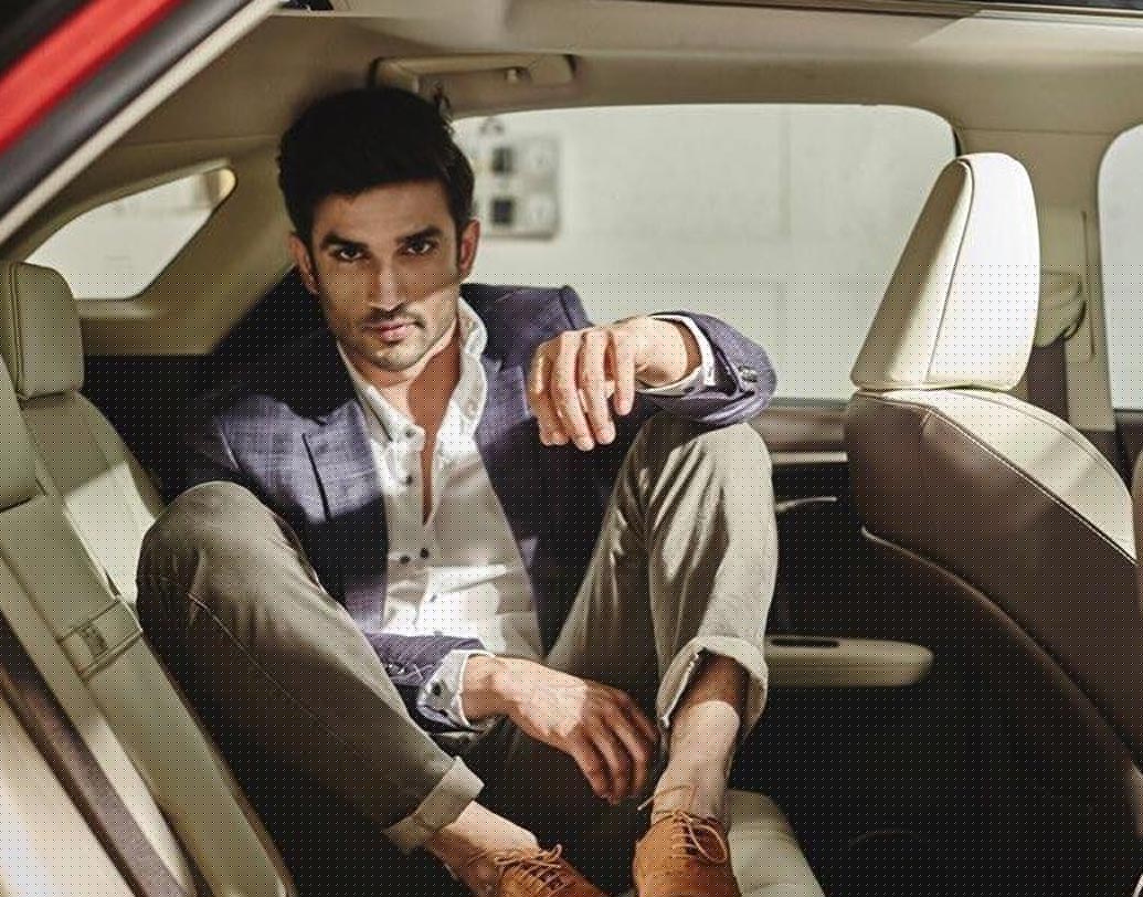 ড্রাইভ-সুশান্ত সিংহ রাজপুত: হলিউড ছবি ‘ড্রাইভ’-এরই রিমেক এই ছবি। মুক্তি পাবে এই বছর মার্চ মাসে। ছবিটিতে নেগেটিভ চরিত্রে দেখা যাবে সুশান্ত সিংহ রাজপুতকে।