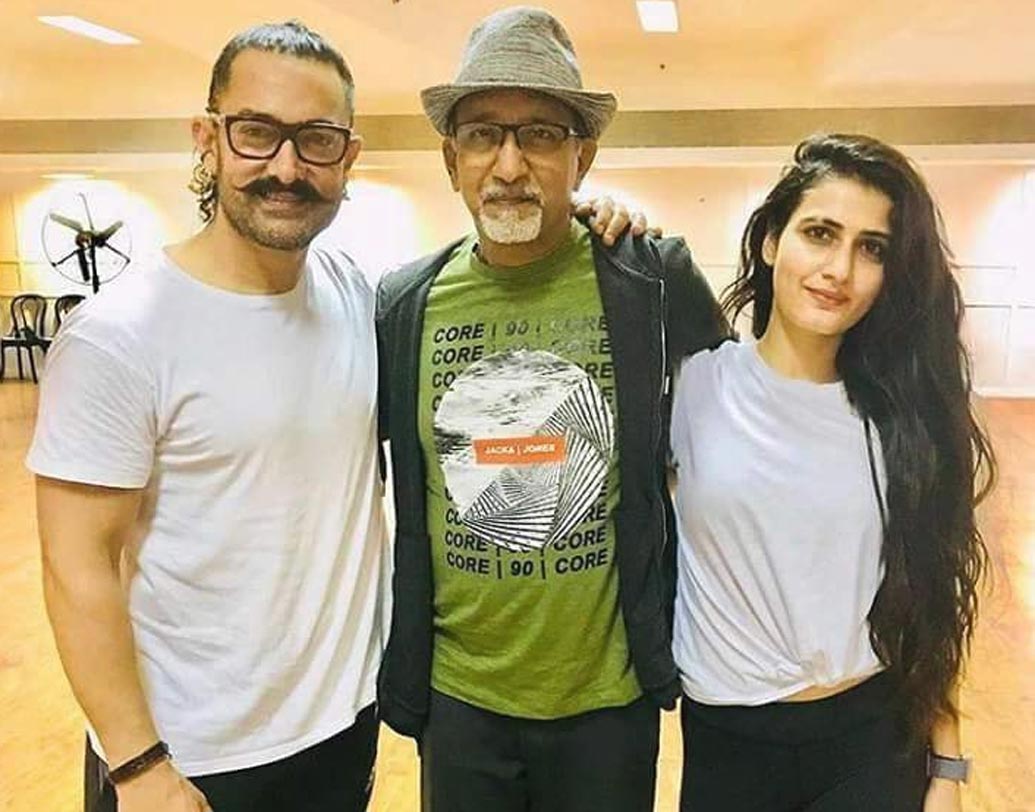 থাগস অব হিন্দুস্তান-আমির খান: দিওয়ালি ধামাকা নিয়ে আসবে অমিতাভ বচ্চন, ক্যাটরিনা কাইফ, ফতিমা সানা শেখ অভিনীত ‘থাগস অব হিন্দুস্তান’। ছবিটিতে খল চরিত্রে দেখা যাবে ‘মিস্টার পারফেকশনিস্ট’ আমির খানকে।