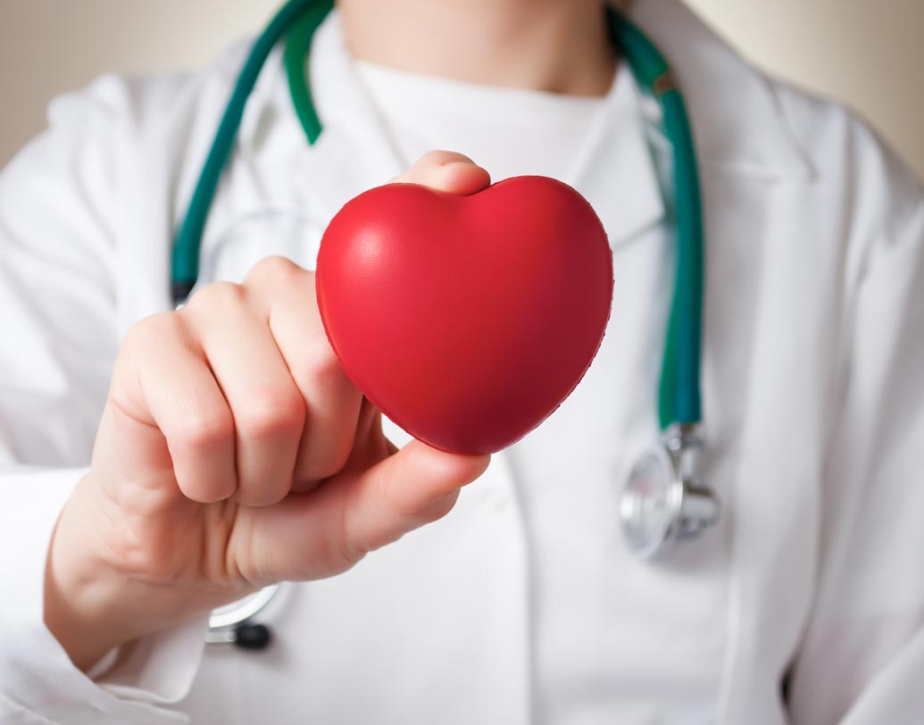 হৃদরোগ: সমীক্ষায় দেখা গিয়েছে যারা প্রতিদিন বাড়িতে ধূপকাঠি জ্বালান তাঁদের মধ্যে ১০ শতাংশের মৃত্যু হয় হৃদরোগে, ১২ শতাংশের মধ্যে সম্ভাবনা থাকে স্ট্রোক হওয়ার। রক্তচাপ বৃদ্ধি এবং হার্টের নানা দূরারোগ্য রোগও শরীরে বাসা বাঁধতে পারে বলে মত গবেষকদের।