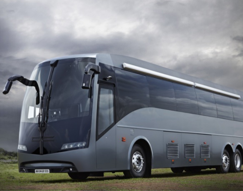 বলিউড বাদশার ভ্যানিটি ভ্যানটিও দেখার মতো। আইসল্যান্ডে ‘দিলওয়ালে’র শুটিং চলাকালীন এই ভ্যানটি কিনেছিলেন শাহরুখ খান। দাম প্রায় ৪ কোটি টাকা। প্রায় দু’মাস ধরে শাহরুখের মনপসন্দ ইন্টেরিয়রে এই ভ্যানের ডিজাইন করেন দিলীপ ছাবারিয়া।হোম থিয়েটার, গেমিং স্টেশন, জিম, মেক-আপ রুম ও টয়লেট কিউবিকল রয়েছে।