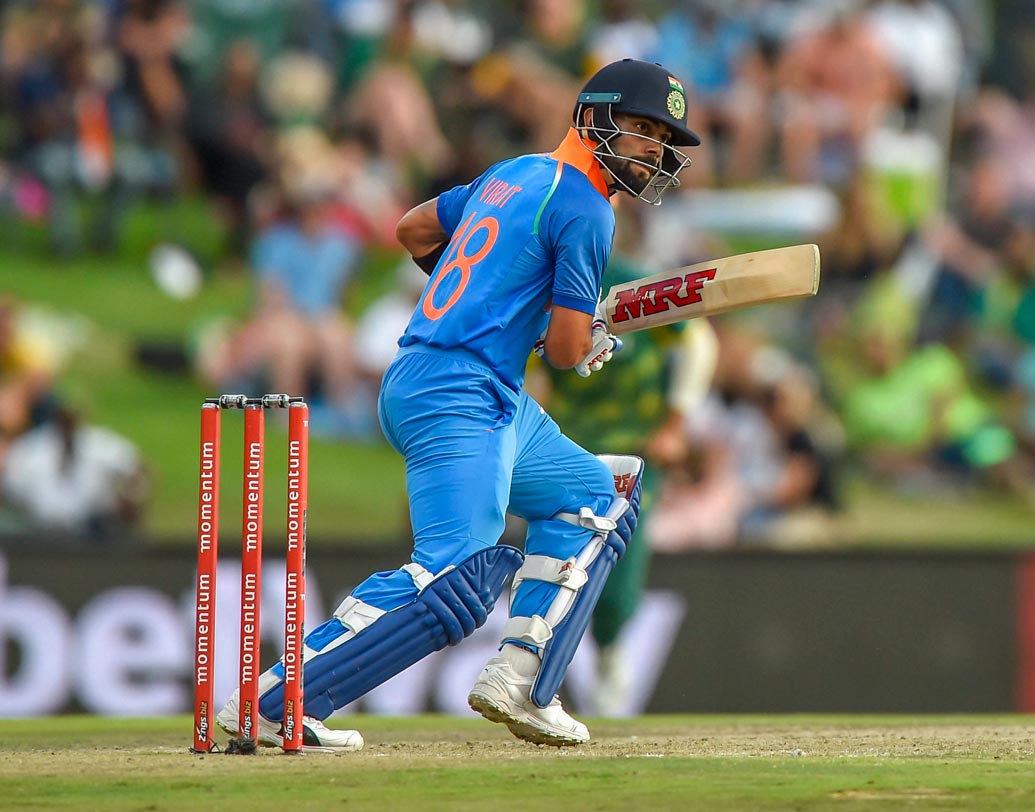 বিরাট কোহালি: শুধু অধিনায়ক হিসেবেই নয়, চলতি দক্ষিণ আফ্রিকা সফরে ব্যাট হাতেও অপ্রতিরোধ্য বিরাট। ছয়টি ওডিআই ম্যাচে করেছেন তিনটি সেঞ্চুরি। অধিনায়ক বিরাট নিঃসন্দেহে থাকবেন এই দলে।