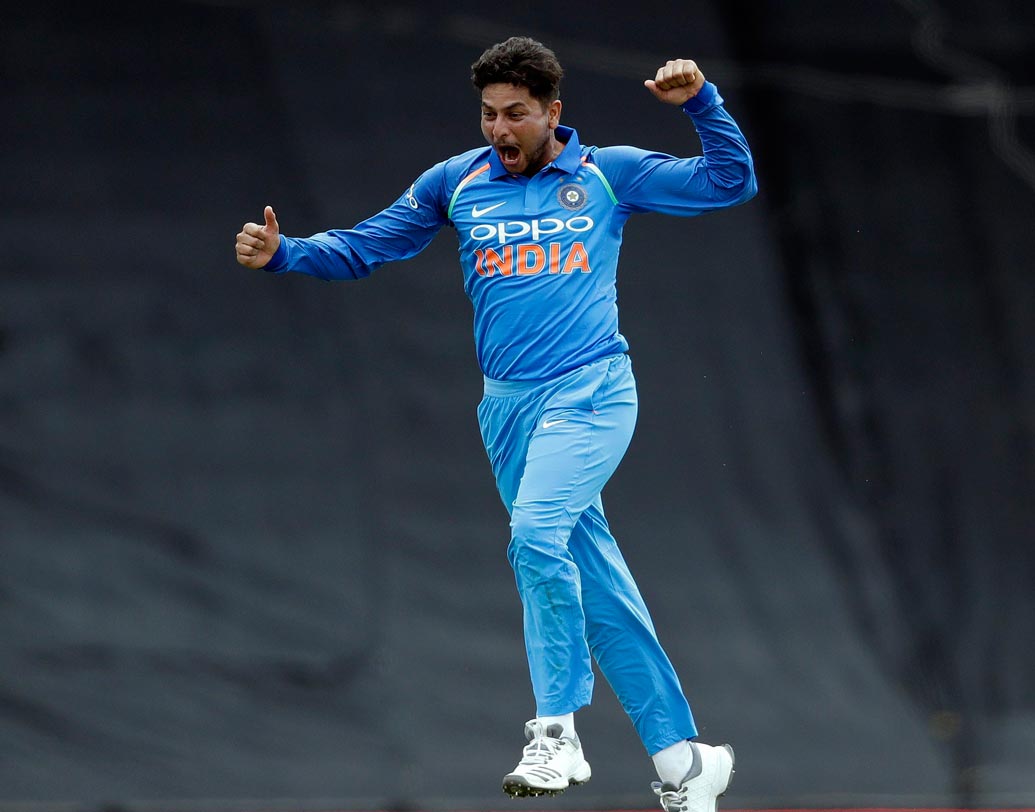 কুলদীপ যাদব: এই চায়নাম্যান বোলারকে দলের বাইরে রাখার 'সাহস' হয়ত দেখাবেন না টিম ম্যানেজমেন্ট।