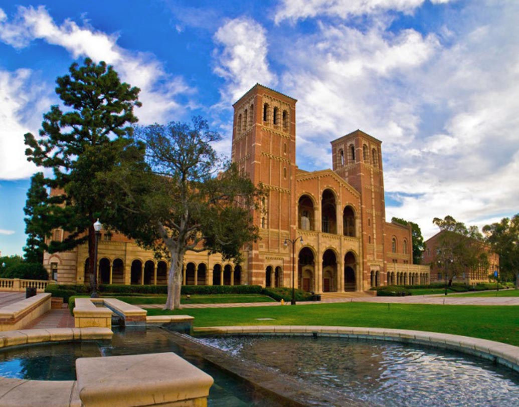 ইউসিএলএ, ক্যালিফোর্নিয়া: হলিউডের একাধিক হিট ছবির শুটিং হয়েছে ইউনিভার্সিটি অব ক্যালিফোর্নিয়ায়। ‘স্ক্রিম ২’, ‘হ্যানকক’ যার মধ্যে অন্যতম।