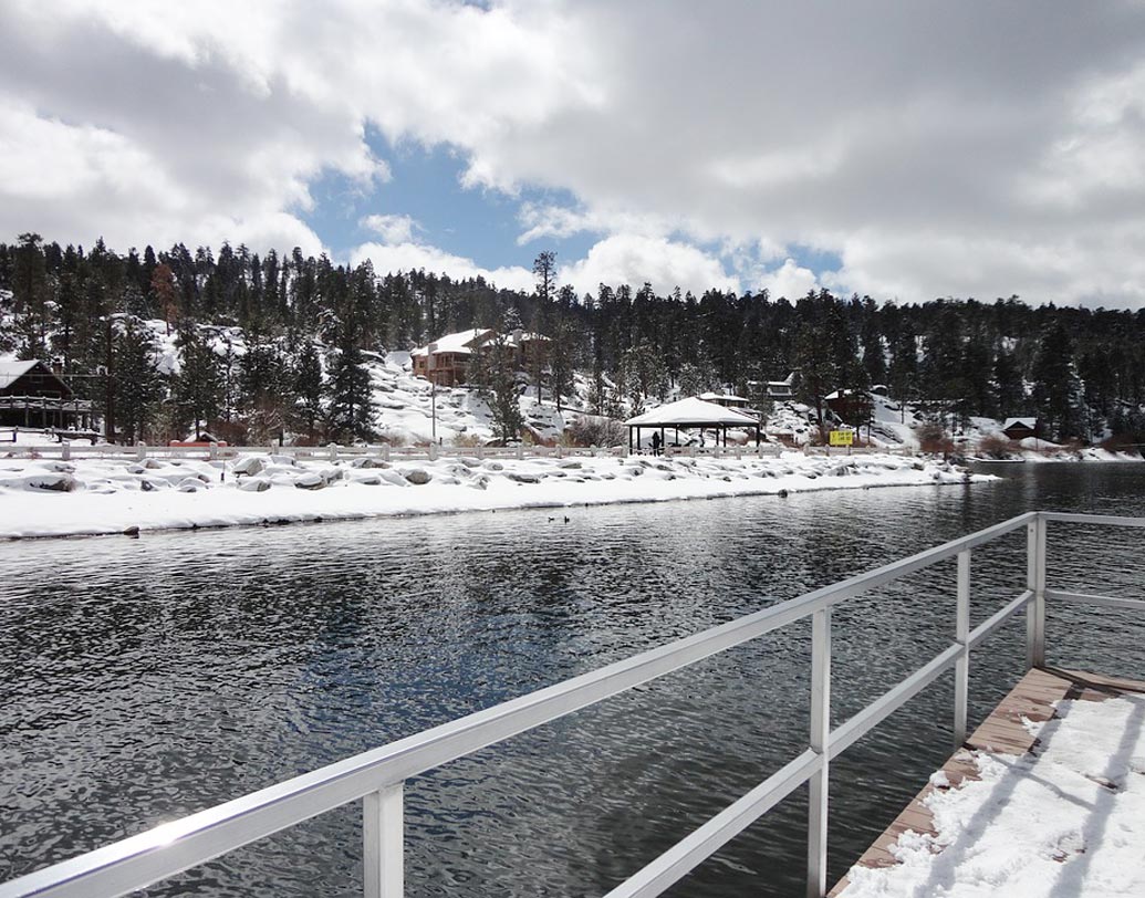 বিগ বেয়ার লেক, ক্যালিফোর্নিয়া: ‘সিটি অব অ্যাঞ্জেলস’, ‘ম্যাগনোলিয়া’-র মতো একাধিক হিট ছবির শুটিং হয়েছে বিগ বেয়ার লেকে।