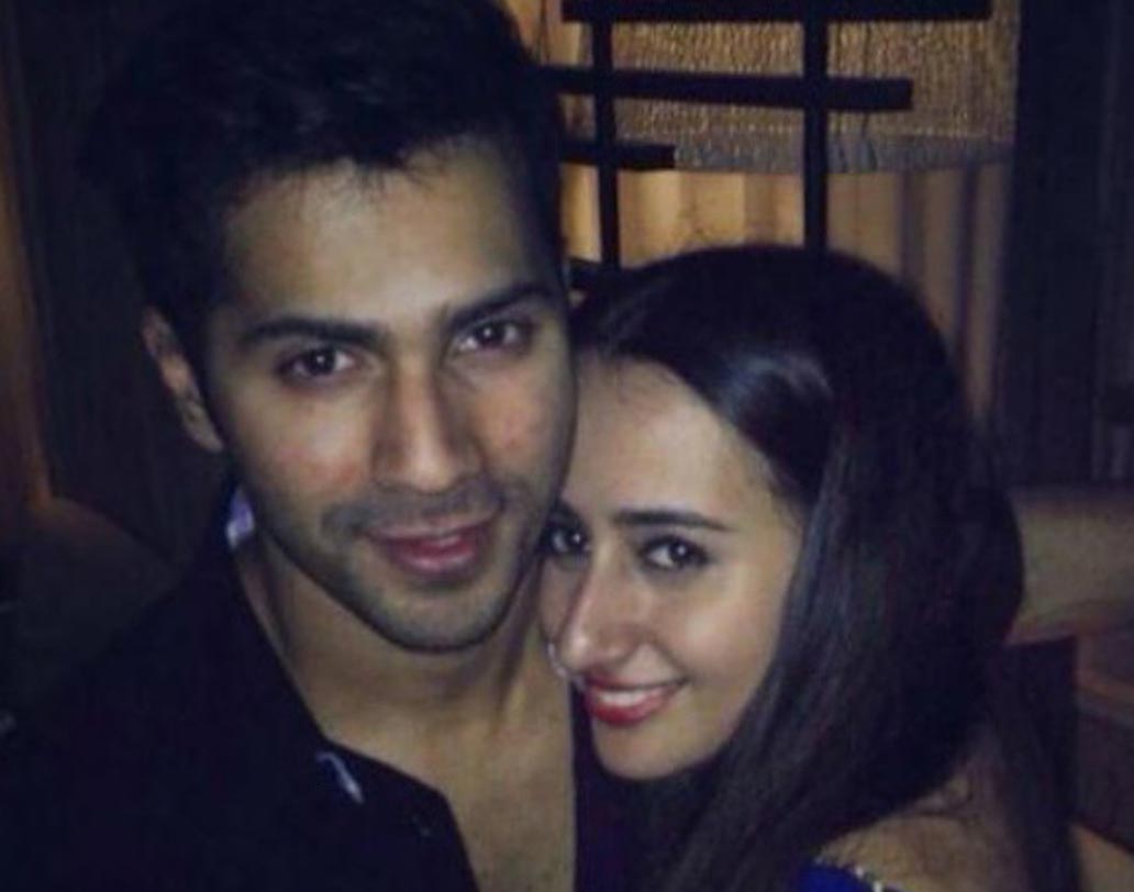 ইন্ডাস্ট্রি সূত্রে খবর, দীর্ঘদিন ধরে সম্পর্কে রয়েছেন বরুণ ও নাতাশা। স্কুলজীবন থেকেই তাঁরা একে অপরের ঘনিষ্ঠ বন্ধু।