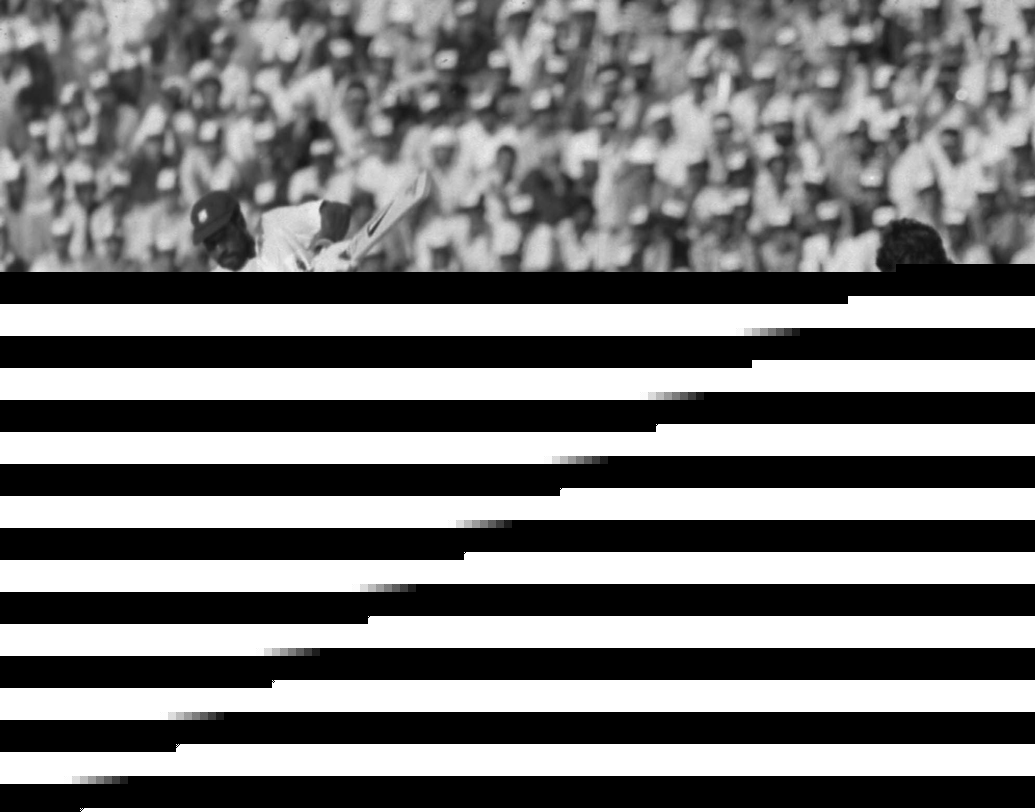 ভিভ রিচার্ডস(ওয়েস্ট ইন্ডিজ): আইসিসি-এর ওডিআই ব্যাটিং র‌্যাঙ্কিংয়ের সর্বকালীন রেটিং-এ শীর্ষে রয়েছেন এই ক্যারিবিয়ান কিংবদন্তি। ভিভ সর্বোচ্চ ৯৩৫ পয়েন্ট অর্জন করেছিলেন।