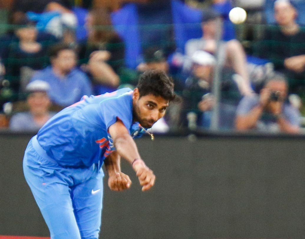 ভুবনেশ্বর কুমার: প্রথম টি২০ ম্যাচে ভারতের জয়ের নায়ক ভুবি। দ্বিতীয় ম্যাচে উইকেট না পেলেও ফাইনাল টি২০ ম্যাচে তাঁর নাক্‌ল বল কী করে সামলান প্রোটিয়া ব্যাটসম্যানরা সেটাই দেখার।