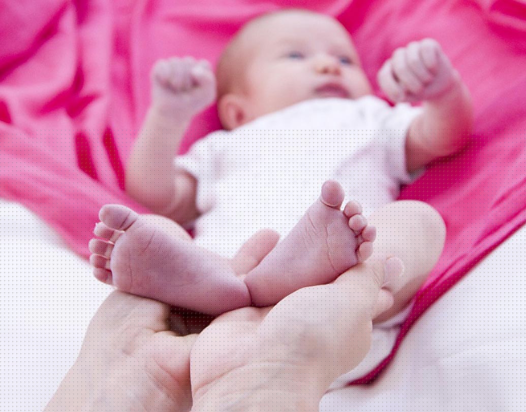 ফিনল্যান্ডেও শিশু মৃত্যুর হার অনেক কম (প্রতি ৮৩৩ জনে মৃত্যু হয় ১ জনের)। ফিনল্যান্ড রয়েছে চতুর্থ স্থানে। পঞ্চমে রয়েছে দু’টি দেশ এসটোনিয়া এবং স্লোভেনিয়া (প্রতি ৭৬৯ জনে ১ জন)।