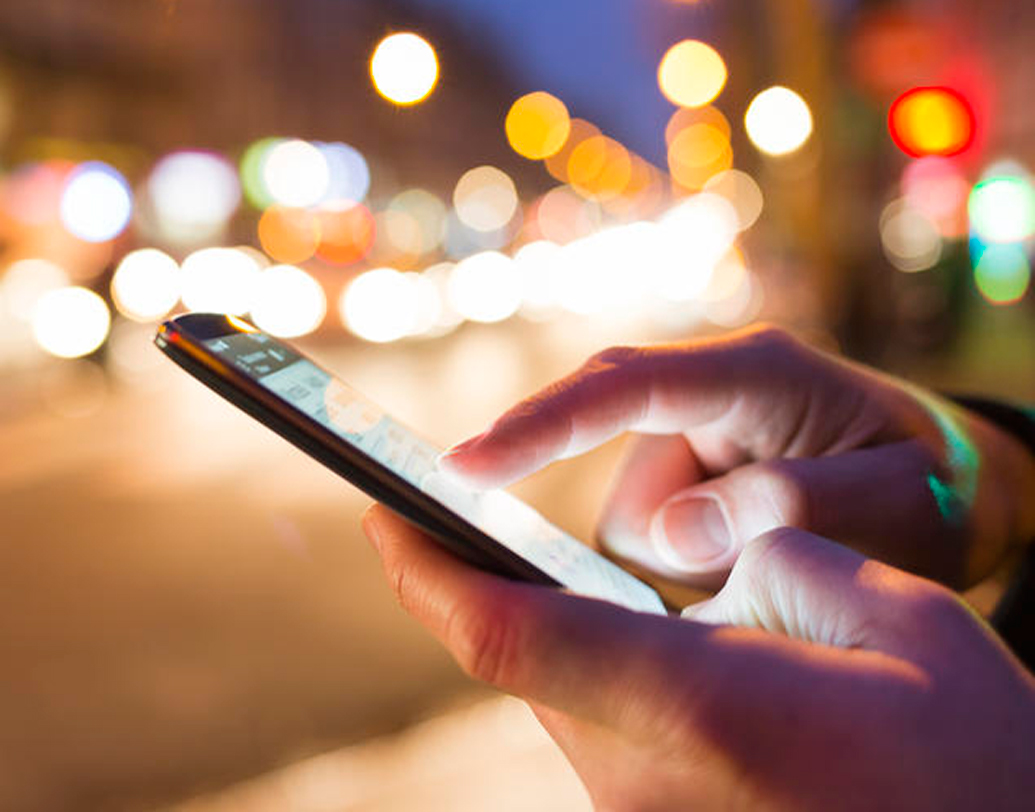 আপনার মোবাইলে ‘এম টু এম’ সিম কার্ড ভরা থাকে না। তা ছাড়া, এই সিম কার্ড চালুর জন্য ইন্টারনেট বা মোবাইল সংযোগ থাকাও প্রয়োজন। ছবি: সংগৃহীত।