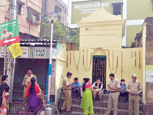 Molestation charge on school Clark, students boycott classes