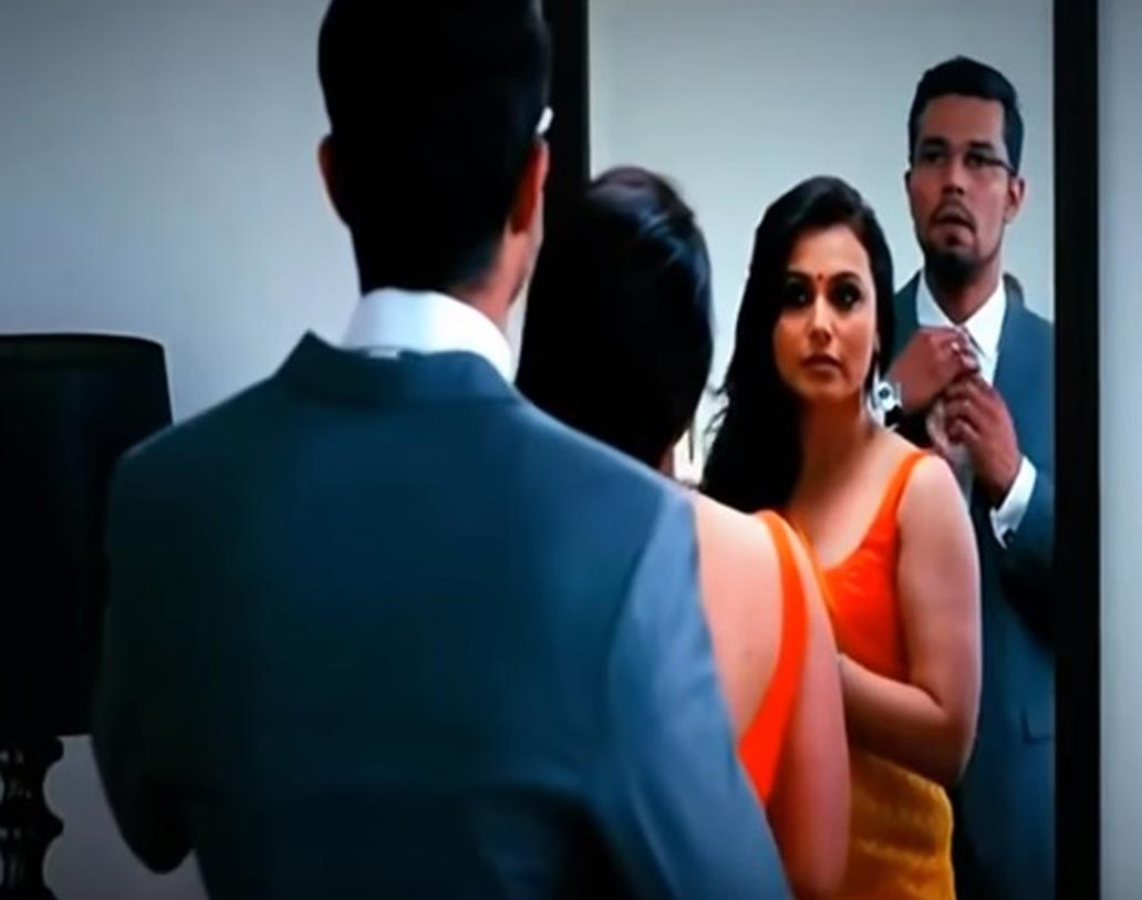 চারটি শর্ট ফিল্ম নিয়ে তৈরি হয়েছিল ‘বম্বে টকিজ’। এই ছবির পরিচালকও ছিলেন চার জন। অনুরাগ কাশ্যপ, দিবাকর বন্দ্যোপাধ্যায়, জোয়া আখতার ও কর্ণ জোহরের পরিচালনায় ছবিটি মুক্তি পেয়েছিল ২০১৩-এ। এর ‘আজিব দাসতা হ্যায় ইয়ে’ গল্পটির মুখ্য ভূমিকায় দেখা গিয়েছিল রানি মুখোপাধ্যায় ও রণদীপ হুদাকে। কর্ণই ছিলেন পরিচালক। ইন্ডাস্ট্রি সূত্রে জানা গিয়েছে, এই গল্পে ঘরের ভিতরের বেশির ভাগ শুটিংই নাকি কর্ণের বাড়িতেই হয়েছিল।