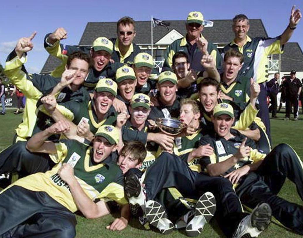 ২০০২ সালে ফের বিশ্বকাপ জেতে অস্ট্রেলিয়া। আমলার দক্ষিণ আফ্রিকাকে ৭ উইকেটে হারায় শন মার্শরা।