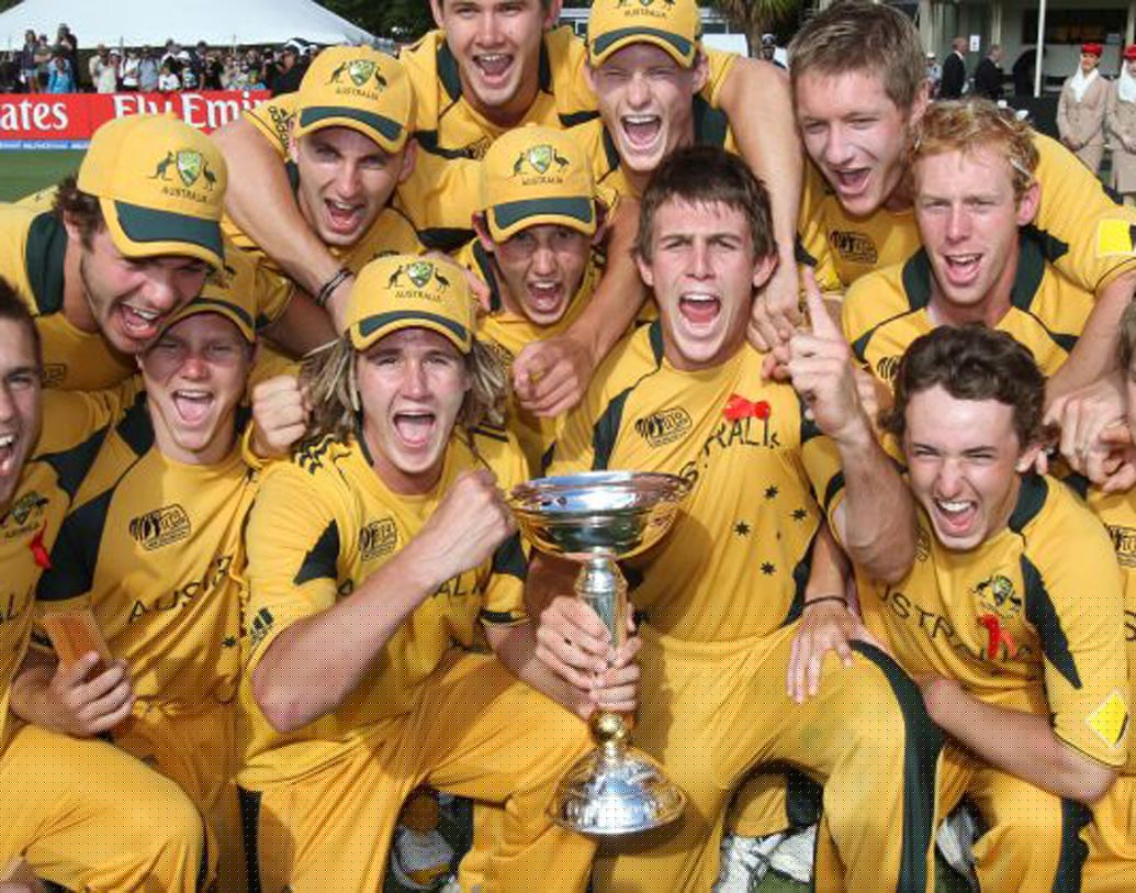 ২০১০ সালে তৃতীয় বারের জন্য বিশ্বকাপ জেতে অস্ট্রেলিয়া। বাবর আজমদের ২৫ রানে হারান হ্যাজেলউডরা।