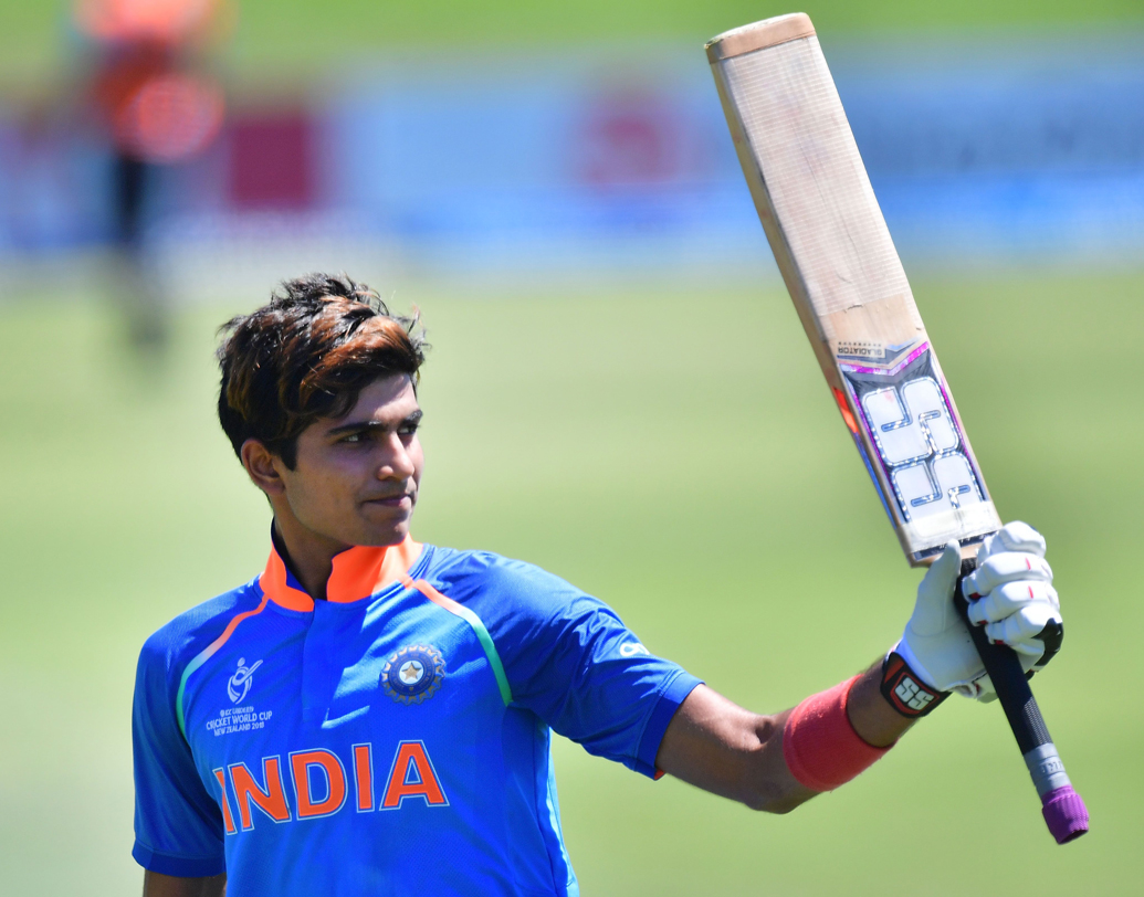 শুভমান গিল: তাঁকে এখন থেকেই ভবিষ্যতের বিরাট কোহালি বলছেন অনেক ক্রিকেট বিশেষজ্ঞ। ভারতীয় ব্যাটসম্যানদের মধ্যে বিশ্বকাপে সবচেয়ে ফর্মে ছিলেন শুভমানই।