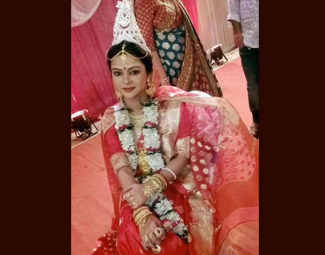 সেই সোলাঙ্কি এ বার বিয়ে করলেন। রিল নয়, রিয়েল লাইফ বিয়ে।