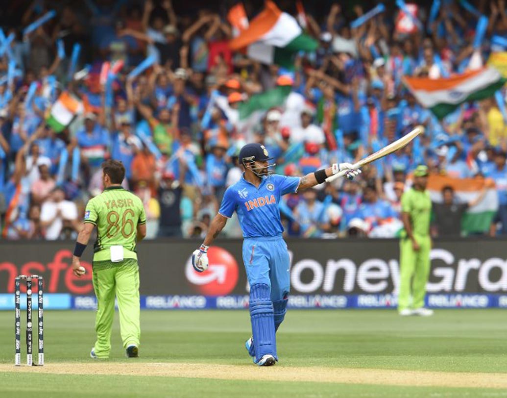 পাকিস্তানের বিরুদ্ধে ২টি ওডিআই সেঞ্চুরিও আছে বিরাটের। একদিনের ক্রিকেটে কোহালির সর্বোচ্চ রান ১৮৩। এই ইনিংসটি কোহালি খেলেন পাকিস্তানের বিরুদ্ধেই। ঢাকায়, এশিয়া কাপের ম্যাচে, ২০১২ সালে।