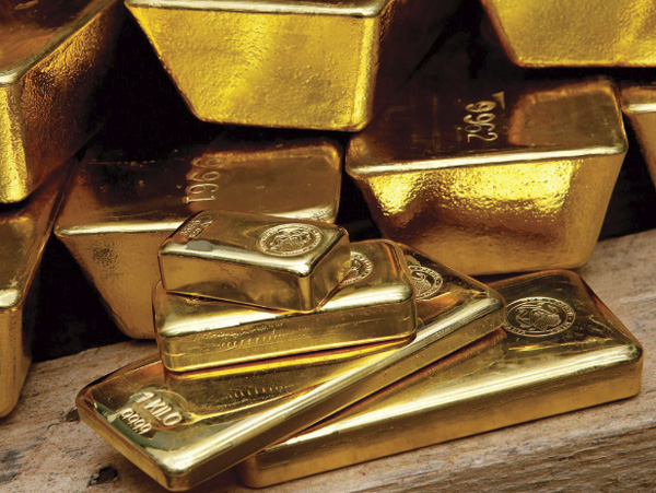 Airport employee involved in smuggling case, arrested