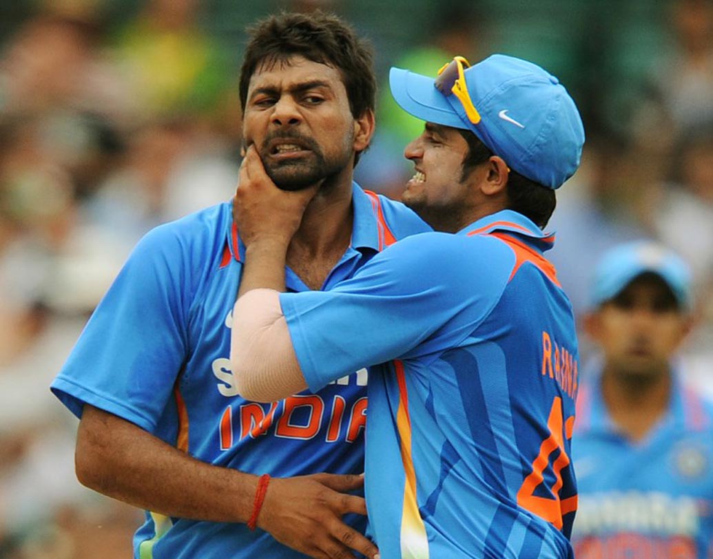 প্রবীণ কুমার: সিরিজের শেষ দিকে দারুণ ছন্দে পাওয়া গিয়েছিল প্রবীণকে। এর পর দীর্ঘ দিন টিম ইন্ডিয়ার হয়ে খেলেন প্রবীণ। কিন্তু ২০১২-এর পর থেকে জাতীয় দলে আর সুযোগ হয়নি তাঁর।