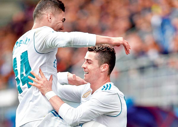 Cristiano Ronaldo strikes twice as Real Madrid beat Eibar by 2-1