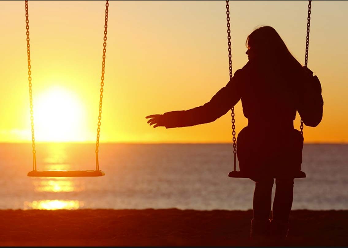 তিনি কি বাচ্চা ভালবাসেন? ভীষণ রেগে গেলে কী ভাবে নিজের আবেগ নিয়ন্ত্রণে আনেন? বা সম্পর্কের অবনতি হলে বা কোনওরকম ভুল বোঝাবুঝি হলে সেই সমস্যার সমাধান কী ভাবে করবেন? সবচেয়ে বড় কথা, শুধু নিজে খুশি থাকা নয়, সম্পর্ক ঠিক রাখতে একে অপরকে খুশি রাখাটাও অনেক বেশি জরুরি। আপনার পার্টনার আপনাকে খুশি রাখতে কী করবেন? জানতে ভুলবেন না।