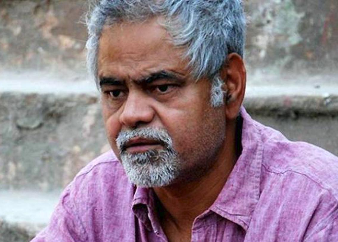 সঞ্জয় মিশ্র : বলিউড অভিনেতা হওয়ার ইচ্ছা সঞ্জয়ের দীর্ঘদিনের। থিয়েটার এবং ছোটখাটো ফিল্মে অভিনয়ও করতেন। কিন্তু অবশেষে তাঁর ইচ্ছাপূরণ হয় ২০০৫ সালে। ২০০৫ সালে ‘বান্টি অউর বাবলি’তে অভিনয় করে।