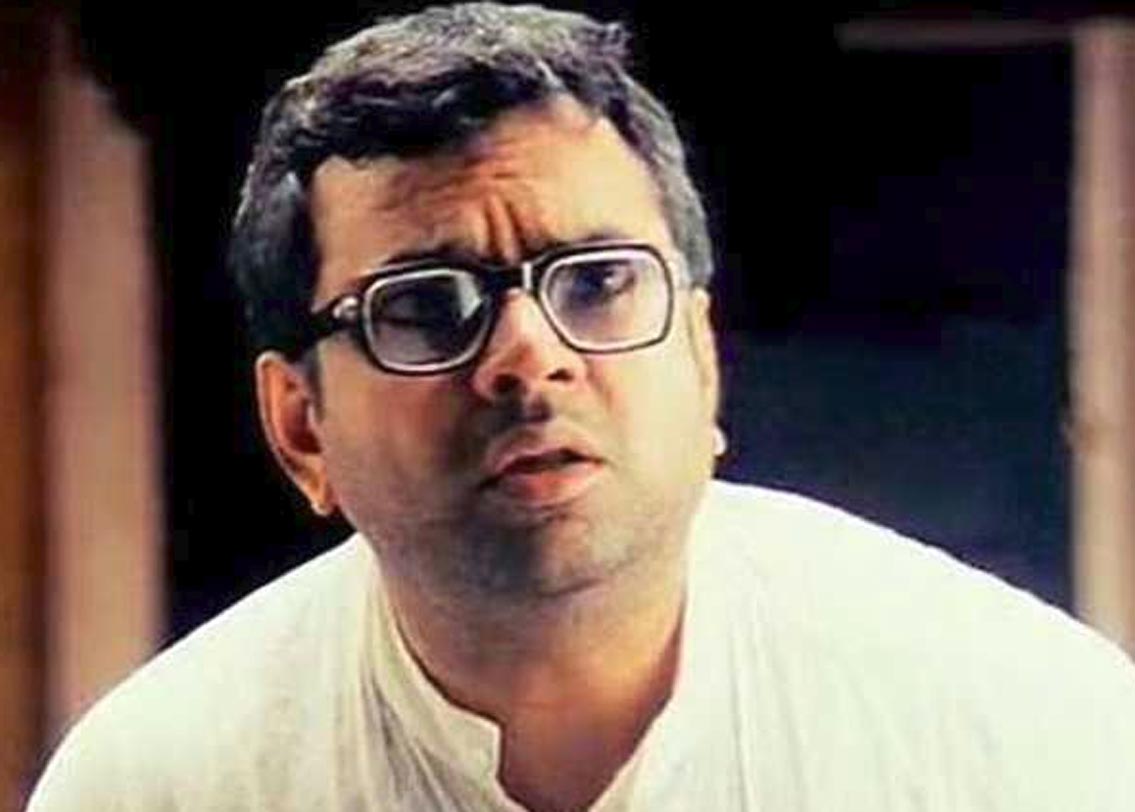 পরেশ রাওয়াল : ১৯৮৪-তে বলিউড ডেবিউ। তবে বলিউডে পা রেখেই পরেশ রাওয়াল এতটা জনপ্রিয় হয়ে ওঠেননি। ২০০০ সালে ফিল্ম ‘হেরা ফেরি’-তে বাবুরাওয়ের ভূমিকায় অভিনয়ের পরই তিনি এতটা জনপ্রিয় হয়ে ওঠেন।