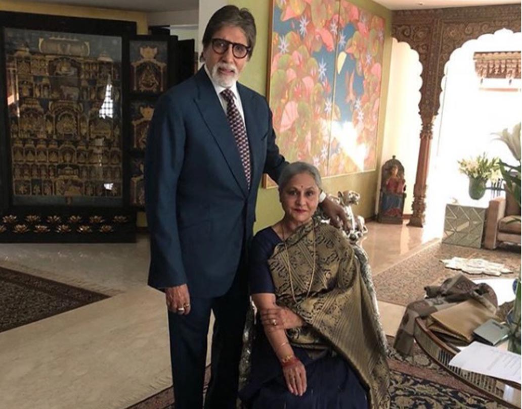 এত দিন রাজ্যসভার বিজেপি সাংসদ রবীন্দ্রকিশোর সিংহের সম্পত্তিই সবচেয়ে বেশি বলে জানা গিয়েছিল। ২০১৪-য় তাঁর সম্পত্তির হিসেব দাঁড়িয়েছিল ৮০০ কোটি টাকা। তবে জয়ার দেওয়া তথ্য অনুযায়ী, বচ্চন দম্পতির সম্পত্তি প্রায় হাজার কোটি টাকারও বেশি।