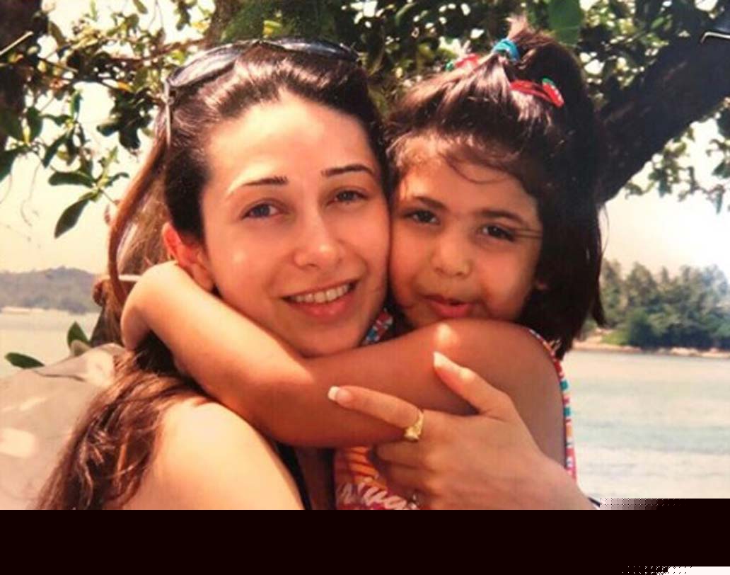 গত ১১ মার্চ ‘টিনেজ’ পর্ব শুরু করল করিশ্মার মেয়ে সামাইরা। মেয়ের ছোটবেলার এই ছবি ইনস্টাগ্রামে শেয়ার করেছেন করিশ্মা। লিখেছেন, ‘আমার চিরকালের সঙ্গী’।