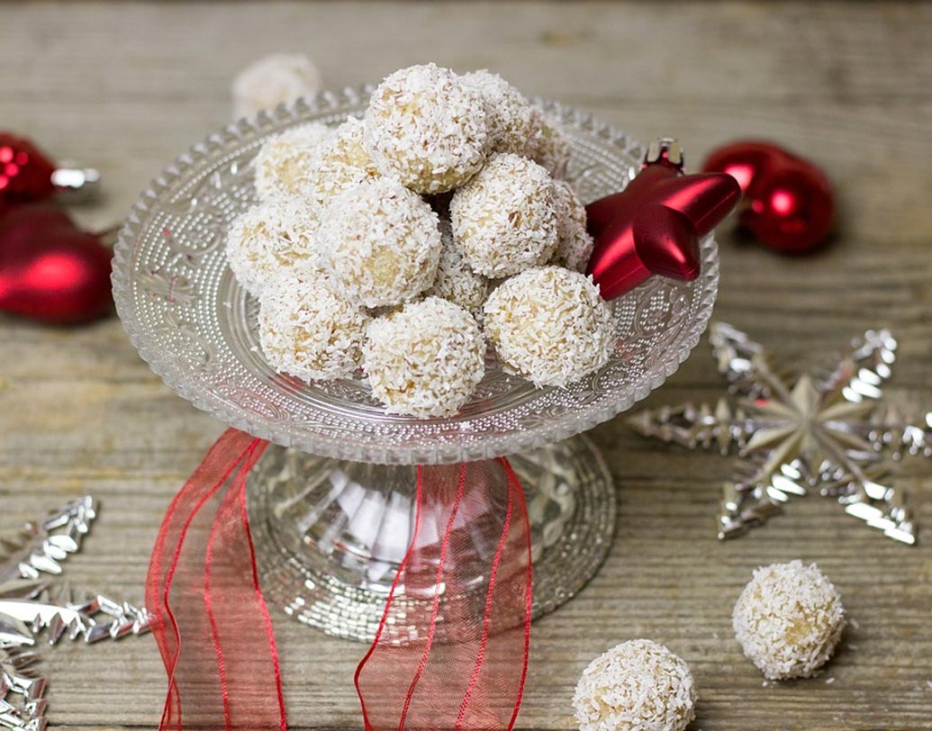 কোকোনাট সুগার: সাধারণ চিনির তুলনায় কোকোনাট সুগারে ক্যালোরি অনেক কম থাকে। ১ টেবল চামচ কোকোনাট সুগারে ক্যালোরির পরিমাণ ৪৫।