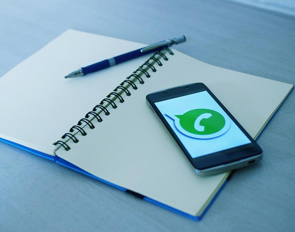 এরই সঙ্গে হোয়াটসঅ্যাপ-এ পাঠানো ছবি বা ভিডিওর উপর লোকেশান ও টাইম স্টিকার জুড়ে দিতে পারেন।