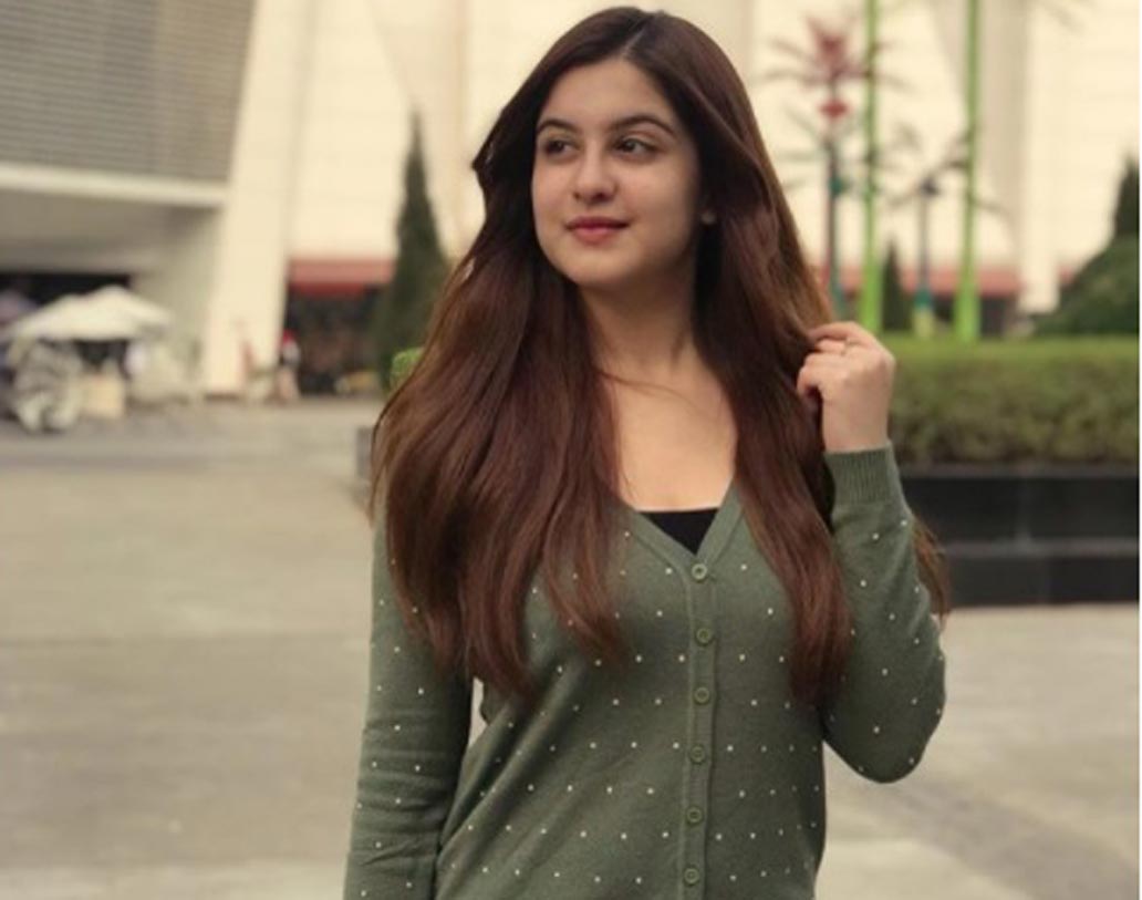 ‘কাহানি টু’-তে বিদ্যা বালনের মেয়ের ভূমিকায় দেখা গিয়েছিল অভিনেত্রী তানিশা শর্মাকে। ছবিতে তাঁর চরিত্রের নাম ছিল মিনি দিওয়ান।