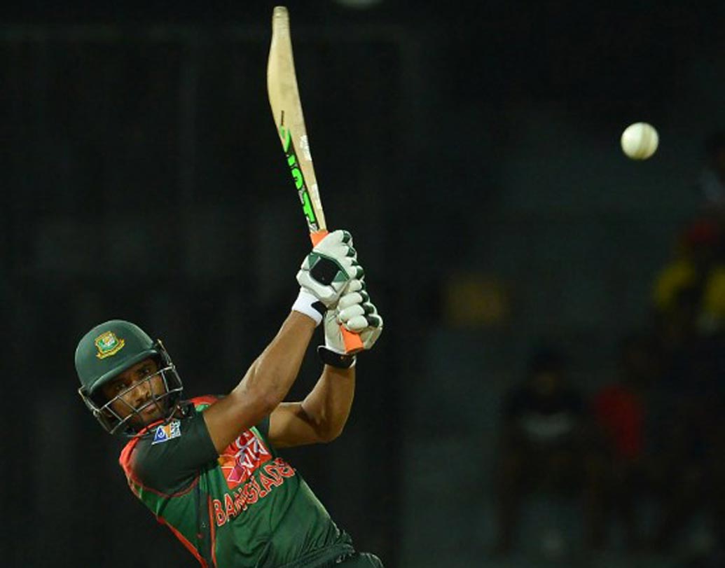 মাহমুদুল্লা: গত ম্যাচে একক ক়ৃতিত্বে ম্যাচ জিতিয়েছিলেন বাংলাদেশকে। এই ম্যাচেও মাহমুদুল্লার থেকে একই পারফরম্যান্স চায় বাংলাদেশ টিম ম্যানেজমেন্ট।