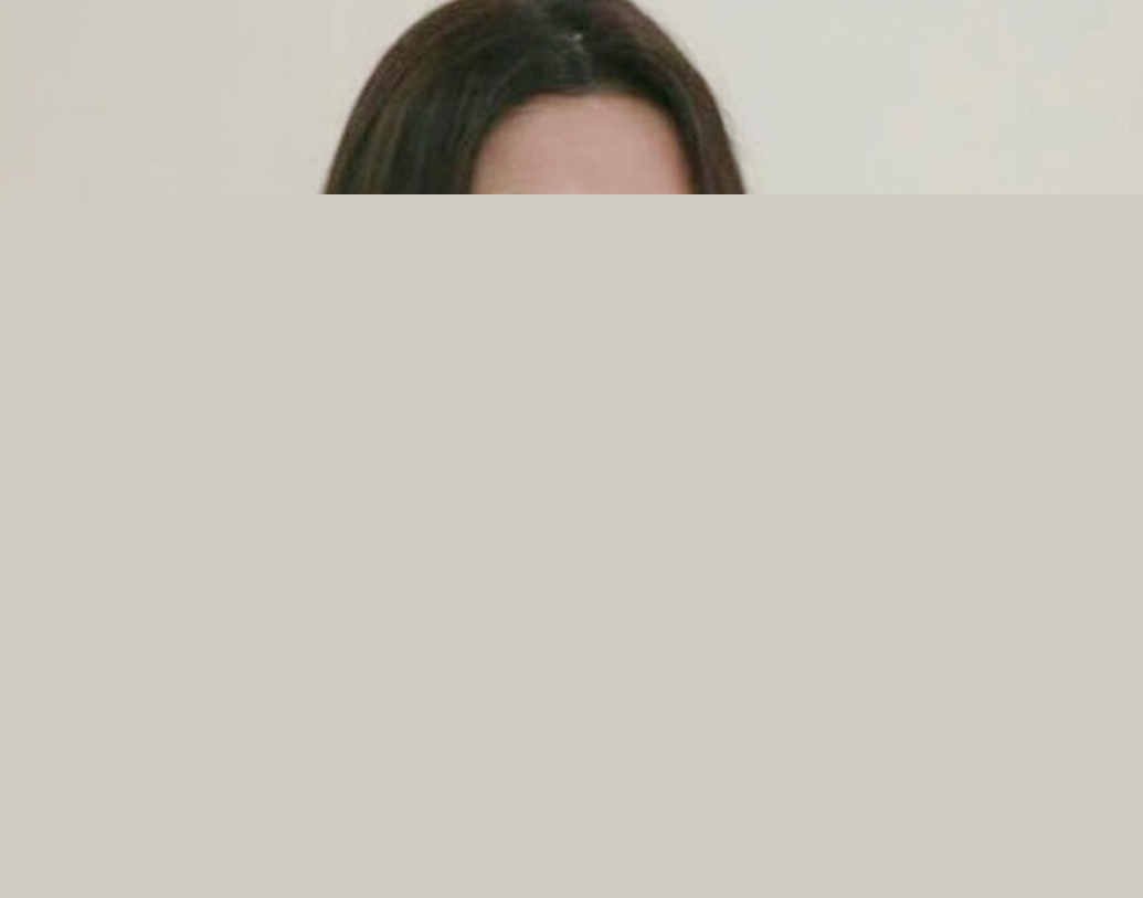 ২০০৪-এ কলম্বোয় ‘টেম্পটেশন ২০০৪’-এর অনুষ্ঠানস্থলে বোমা বিস্ফোরণ হয়েছিল। সেই অনুষ্ঠানে পারফর্ম করার কথা ছিল প্রীতি জিন্টার। অনুষ্ঠান করতে সেখানে গিয়েছিলেন শাহরুখ খান, প্রিয়ঙ্কা চোপড়া, সইফ আলি খানরাও। শাহরুখের পারফরম্যান্সের তিন ঘণ্টাপর বিস্ফোরণ হয়। বিস্ফরণে দু’জনের মৃত্যু হয়েছিল। যদিও বলি সেলেবরা সুরক্ষিত ছিলেন।