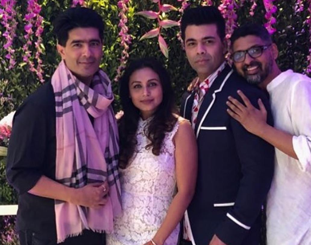 মায়ের জন্মদিনের বিভিন্ন মুহূর্তের ছবি সোশ্যাল মিডিয়ায় কর্ণ জোহরই শেয়ার করেছেন। ছিলেন রানি মুখোপাধ্যায়, মণীশ মলহোত্র। দু’জনেই কর্ণের বহু দিনের বন্ধু।