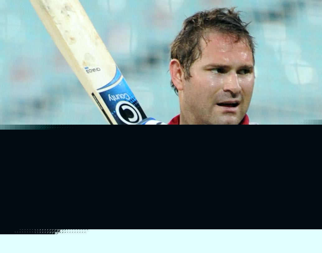 রায়ান হ্যারিস: ১৩ ডিসেম্বর ২০০৬। কুইন্সল্যান্ডের বিরুদ্ধে শেষ বলে জয়ের জন্য দরকার ছিল ৫ রান। স্টিভেন্সের বলে ছয় মেরে ম্যাচ জেতান রায়ান হ্যারিস।