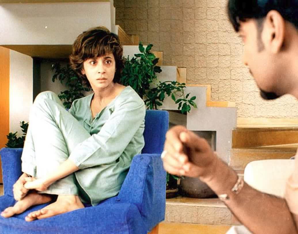 ভূত:  অতিপ্রাকৃত এবং রহস্য নিয়ে রাম গোপাল বর্মার ‘ভূত’ মুক্তি পায় ২০০৩ সালে। প্রতিহিংসা পরায়ণ এক আত্মা ছাড়াও ছবিটিতে রয়েছে অনেক রহস্য। ভূতে পাওয়া গৃহবধূর চরিত্রে ঊর্মিলা মাতন্ডকরের অভিনয়ই এই ছবির মূল আকর্ষণ।