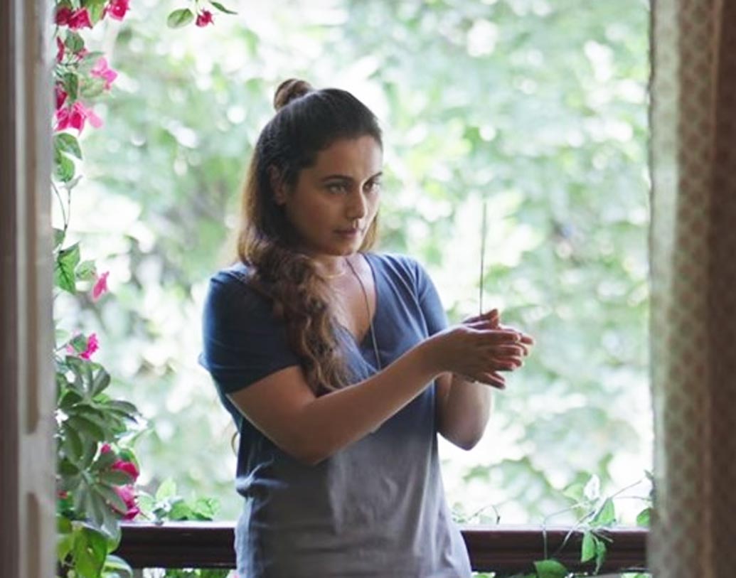 ৪০ বছর যে বয়স হতে চলল, রানি দেখে যেন তা বোঝা দায়। তবে রানি বলছেন, “৪০ বছরটাকে কুড়ি হিসেবেই দেখতে চাই। লাগাতার কাজ করে যেতে চাই। অগুনতি ছবিতে অভিনয় করতে চাই। এই সময়টাই আমার জীবনের সবচেয়ে গুরুত্বপূর্ণ সময়। মেয়ে বড় হচ্ছে। আদিরাকে মানুষ করার পুরো আনন্দটাই উপভোগ করতে চাই।”