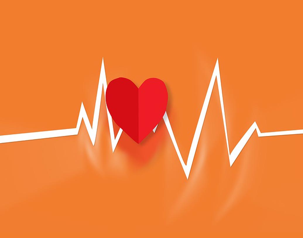 বেশ কয়েকটি সমীক্ষায় দাবি করা হয়েছে, অতিরিক্ত ঠান্ডা জল খেলে তা হার্ট রেট কমিয়েও দিতে পারে। বরফ-ঠান্ডা জল খেলে তা দাঁতের ভেগাস নার্ভকে স্টিমুলেট করে। এই ভেগাস নার্ভ আমাদের স্নায়ুতন্ত্রের অত্যন্ত গুরুত্বপূর্ণ অঙ্গ। যা হার্ট রেট কমিয়ে দিতে পারে।