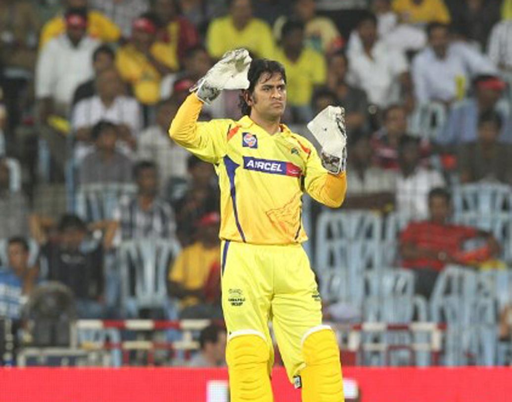 সিএসকে-র হয়ে প্রথম ম্যাচে মাত্র ২ রান করেছিলেন মহেন্দ্র সিংহ ধোনি। প্রথম আইপিএল থেকেই অধিনায়কের দায়িত্বে রয়েছেন তিনি। চলতি বছরেও অধিনায়কের ভূমিকায় দেখা যাবে তাঁকে।