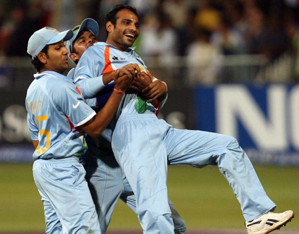 যোগিন্দর শর্মাকে অনেকেই মনে রেখেছেন, ২০০৮-এর টি-টোয়েন্টি বিশ্বকাপ জয়ী দলের সদস্য হিসেবে। শেষ ওভারে তাঁর বলেই মিসবা উল হককে আউট করেছিলেন তিনি। সিএসকে-র হয়ে প্রথম আইপিএলে ৮ ম্যাচে  ৮টি উইকেট পেয়েছিলেন তিনি। হরিয়ানার রঞ্জি দলের সদস্য যোগিন্দর রাজ্য পুলিশের ডেপুটি সুপারও বটে।