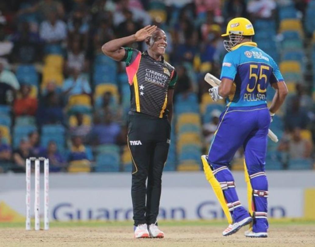 শেল্ডন ক্যাট্রেল: ওয়েস্ট ইন্ডিজের পেসার শেল্ডন ক্যাট্রেল কোনও ব্যাটসম্যানকে আউট করার পর যে ভাবে সেলিব্রেট করেন তা সত্যিই বেশ মজার। ব্যাটসম্যানকে আউট করার পর রীতিমতো স্যালুট করে তাঁকে বিদায় জানান তিনি। ক্যারিবিয়ান প্রিমিয়ার লিগ-এ শেল্ডন ক্যাট্রেলের এই স্টাইল বেশ জনপ্রিয় হয়েছিল।