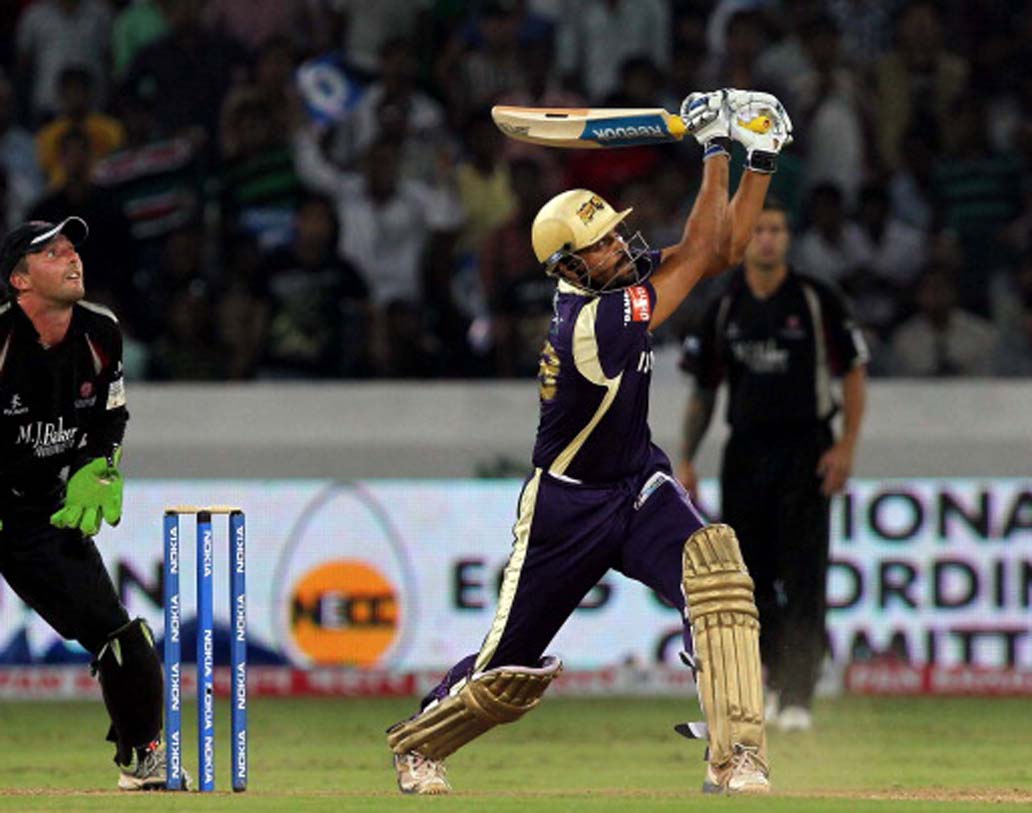 ইউসুফ পঠান: নিজের দিনে তাঁর মতো ভয়ঙ্কর ব্যাটসম্যান খুবই কম আছেন। সানরাইজার্স হায়দরাবাদের এই ব্যাটসম্যানটি এখনও পর্যন্ত ১৩৩টি আইপিএল ইনিংসে ২৯০৪ রান করেছেন। স্ট্রাইক রেট ১৪৫.৪৯।