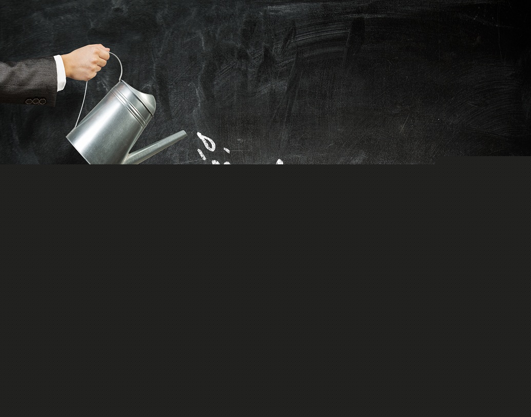 ৫-বছর রেকারিং ডিপোসিট অ্যাকাউন্ট (আরডি): নগদ টাকায় এবং চেকে, দু’ভাবেই এই অ্যাকাউন্ট খোলা যায়। আরডি অ্যাকাউন্ট সহজেই এক ডাকঘর থেকে অন্য ডাকঘরে স্থানান্তরিত করা যায়। এই প্রকল্পে সুদ দেওয়া হয় ৬.৯ শতাংশ। এক সঙ্গে ছ’টা ইনস্টলমেন্ট দিলে বিশেষ ছাড়ের ব্যবস্থা আছে।