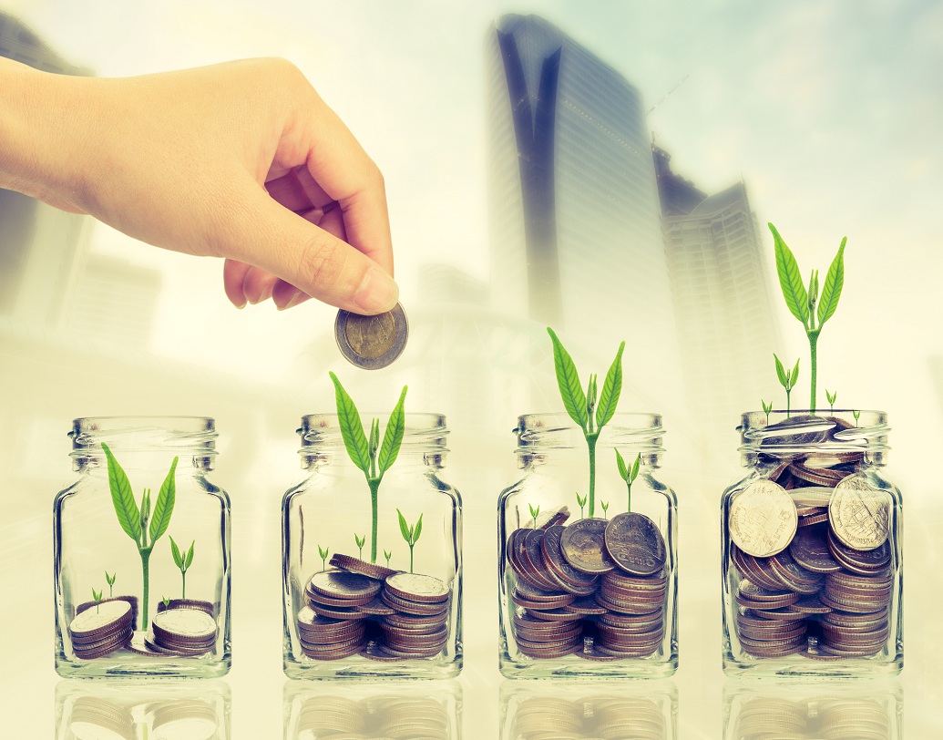 কিষাণ বিকাশ পত্র (কেভিপি): কিষান বিকাশ পত্র-র পুরনো সুদের হার ছিল ৭.৫ শতাংশ। এখন যা কমে হয়েছে ৭.৩ শতাংশ। এ ক্ষেত্রে সঞ্চয়ের টাকা ১১৫ মাস পরে দ্বিগুণ হবে।