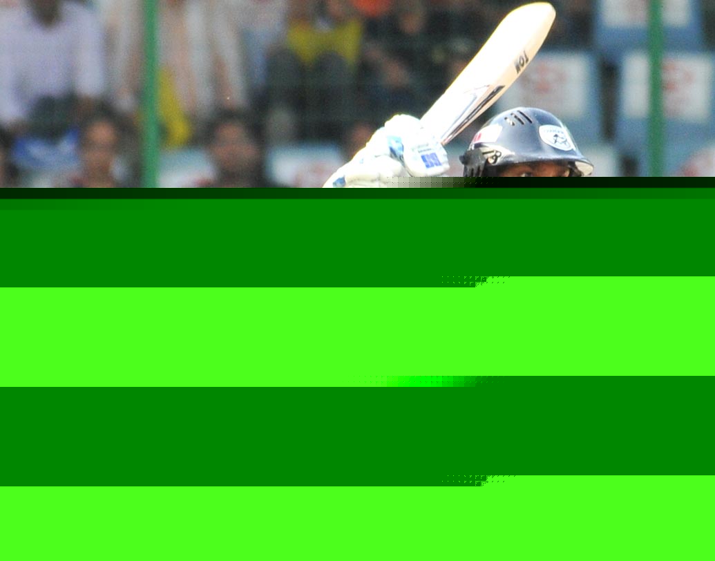 কুমার সঙ্গাকারা: শ্রীলঙ্কা ক্রিকেট বললে প্রথমেই যাঁদের কথা মনে আসে তাঁদের মধ্যে অন্যতম এই উইকেটকিপার ব্যাটসম্যান। তিনিই বিশ্বের একমাত্র ব্যাটসম্যান যাঁর বিশ্বকাপে চারটি শতরান আছে।