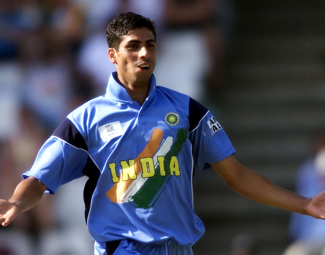 আশিষ নেহরা: সীমিত ওভারের ক্রিকেটে তাঁর ইকনমি আজও ঈর্ষণীয়। প্রায় দু’দশক ভারতীয় ক্রিকেট দলের সদস্য ছিলেন বাঁহাতি এই পেসার।