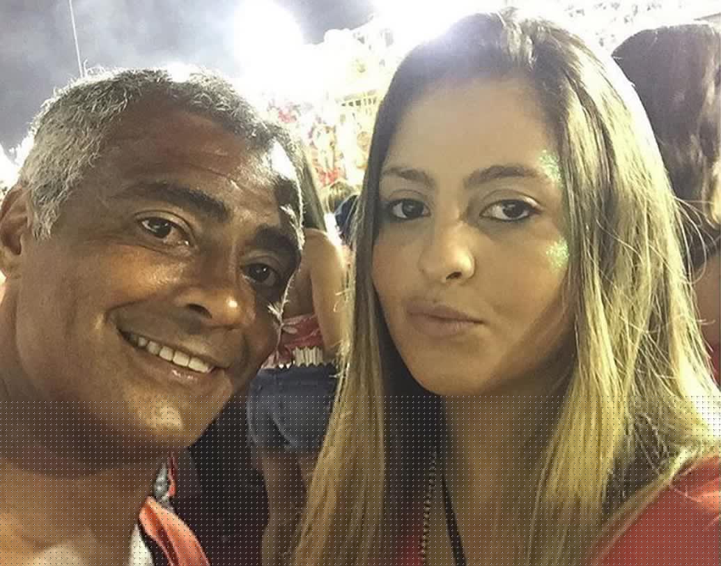 ড্যানিয়েলের বাবা ব্রাজিলের কিংবদন্তি ফুটবলার রোমারিও। ১৯৯৪-এর বিশ্বকাপজয়ী দলের প্রধান নায়ক তিনি। ১৯৯৩ থেকে ’৯৫ সাল পর্যন্ত বার্সেলোনা দলের আক্রমণের দায়িত্বে ছিলেন তিনি।