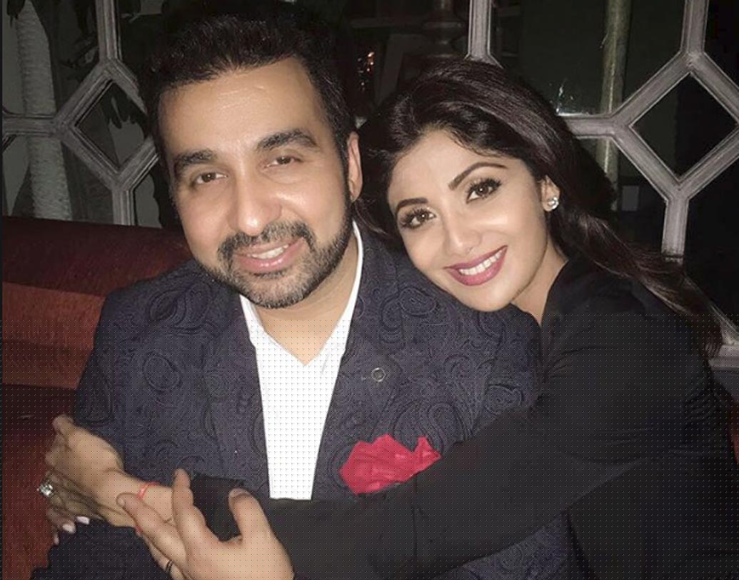 শিল্পা শেট্টি: দু’বছর প্রেমের পর ধনকুবের শিল্পপতি রাজ কুন্দ্রাকে বিয়ে করেন শিল্পা। শিল্পার সঙ্গে ডেটিং চলার সময় রাজ বিবাহিত ছিলেন। পরে বিবাহবিচ্ছেদ হয় তাঁর।