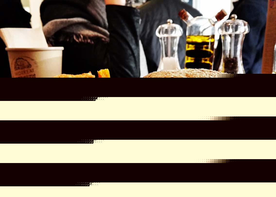 বাড়িতে বানানো খাবার খাওয়ানোর অভ্যাস করান শিশুকে। জাঙ্ক ফুড থেকে দূরে রাখুন। রোগ প্রতিরোধ ক্ষমতা বাড়ানোর জন্য প্রচুর পরিমাণ তাজা সবজি আর ফল খাওয়ান।